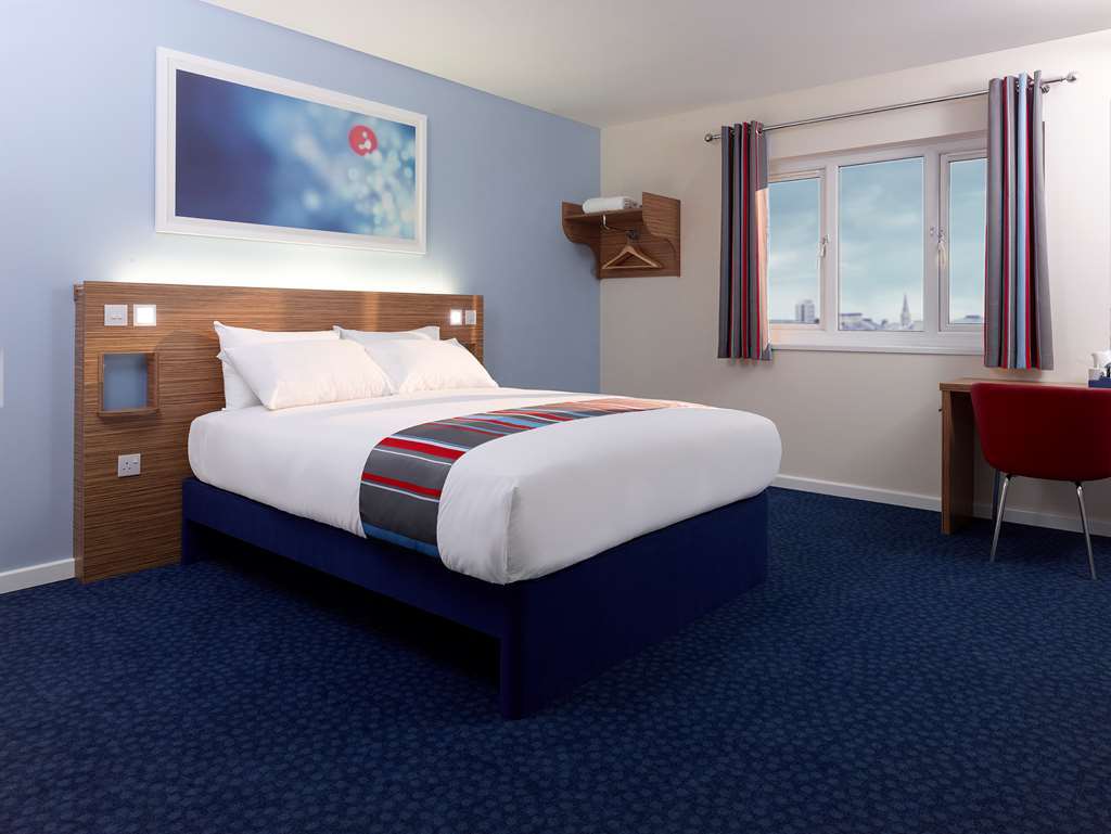 Old Colwyn Travelodge Colwyn Bay חדר תמונה